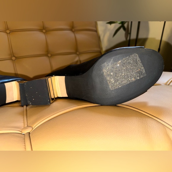 Tory Burch, Vintage Block Heel, Gold Logo, Open-toe Bootie, Sz 9, EEUC - Picture 9 of 12